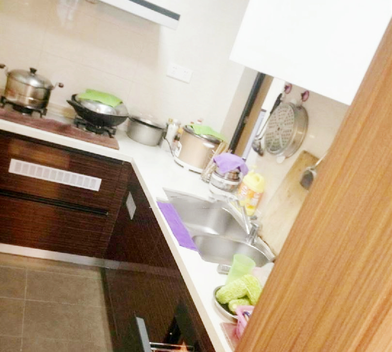 万科五期楼房!中高层精装楼房,楼间距大,采光好