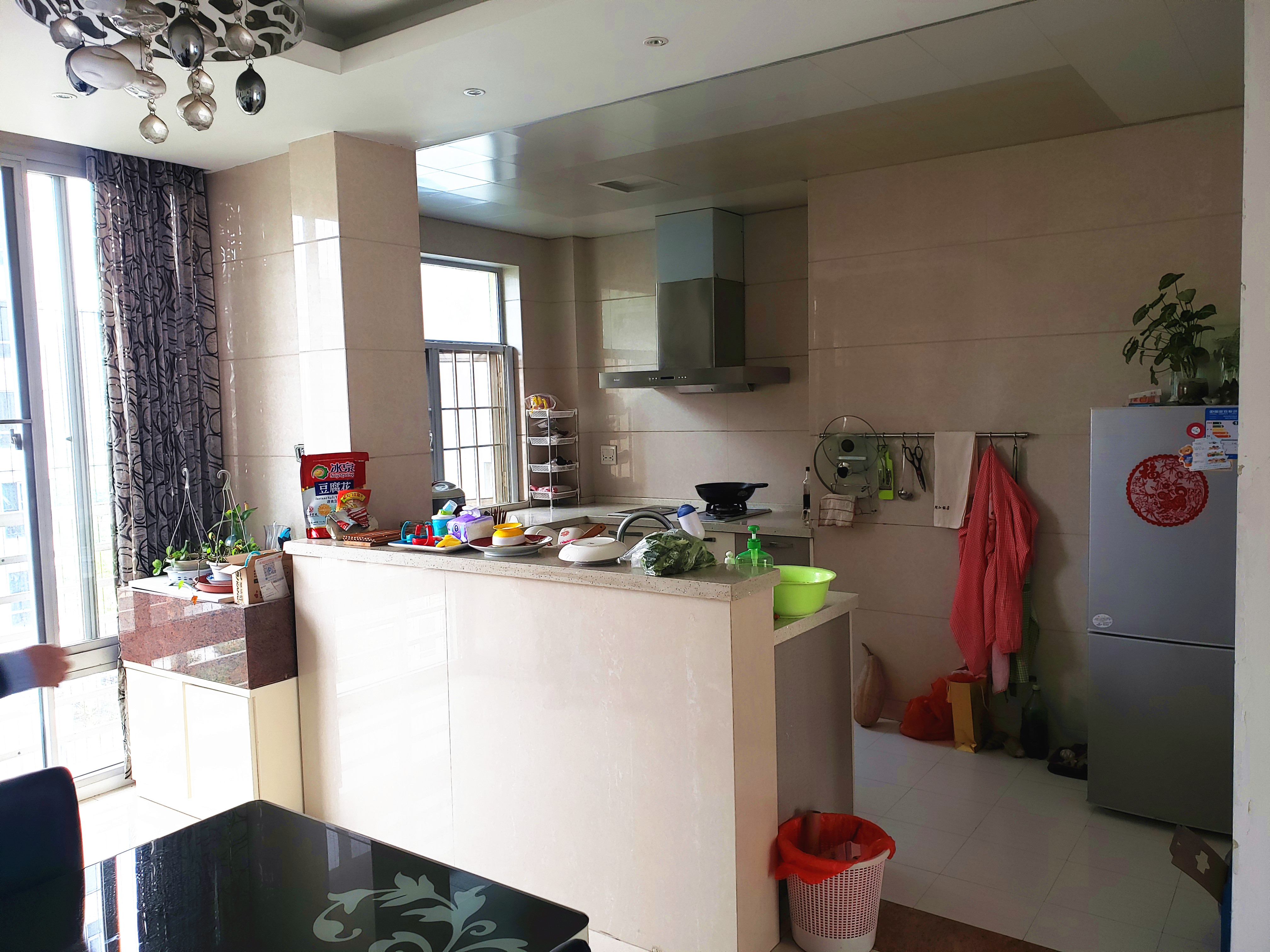 万辉国际城没有公摊的房子 精装修拎包入住 南